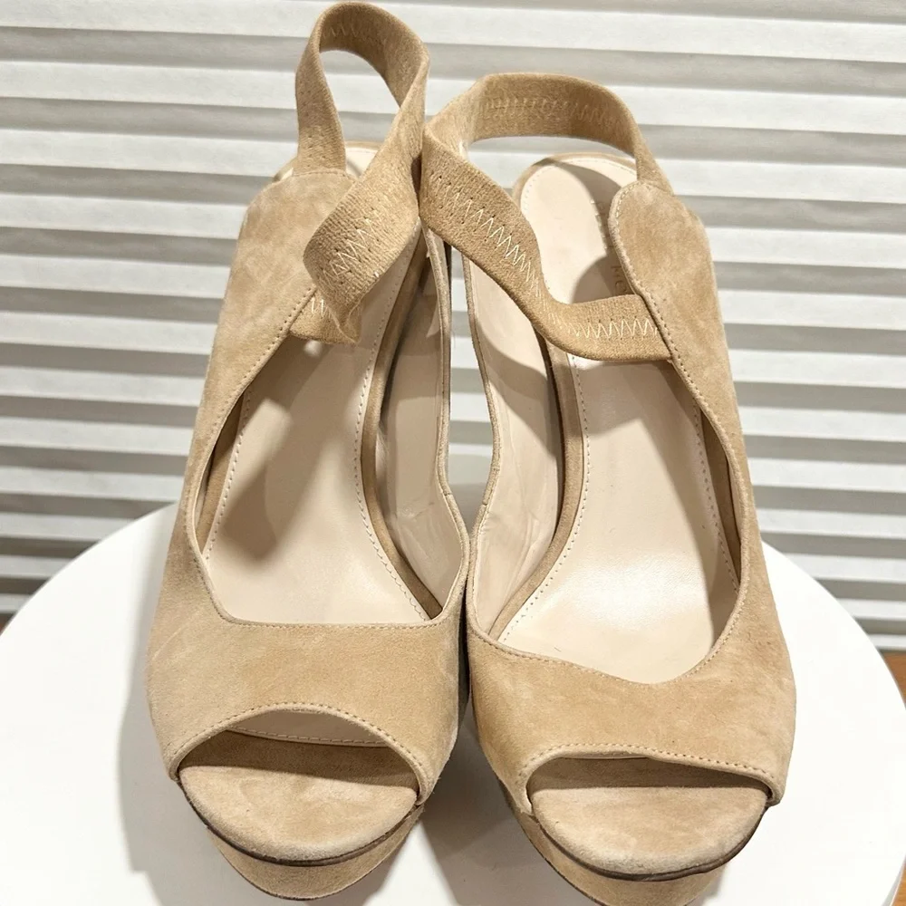 🌸PELLE MODA🌸 Pacey Peep Toe Platform Sandal In Latte Size: 11M